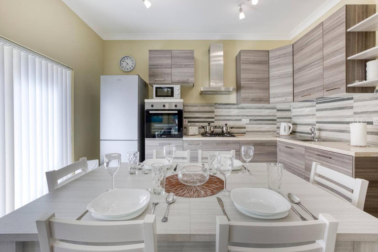 Seaview,beautiful 3br 2 Apartamento *
